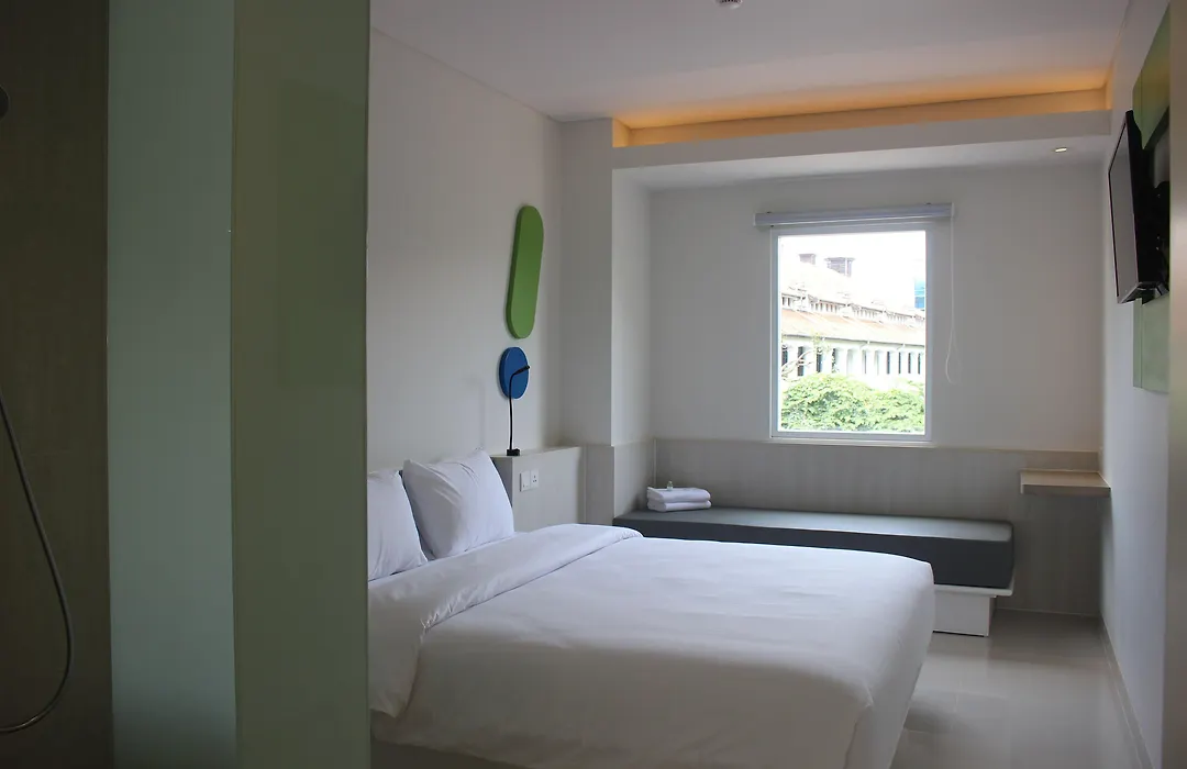 Pop! Hotel Pemuda Semarang-1